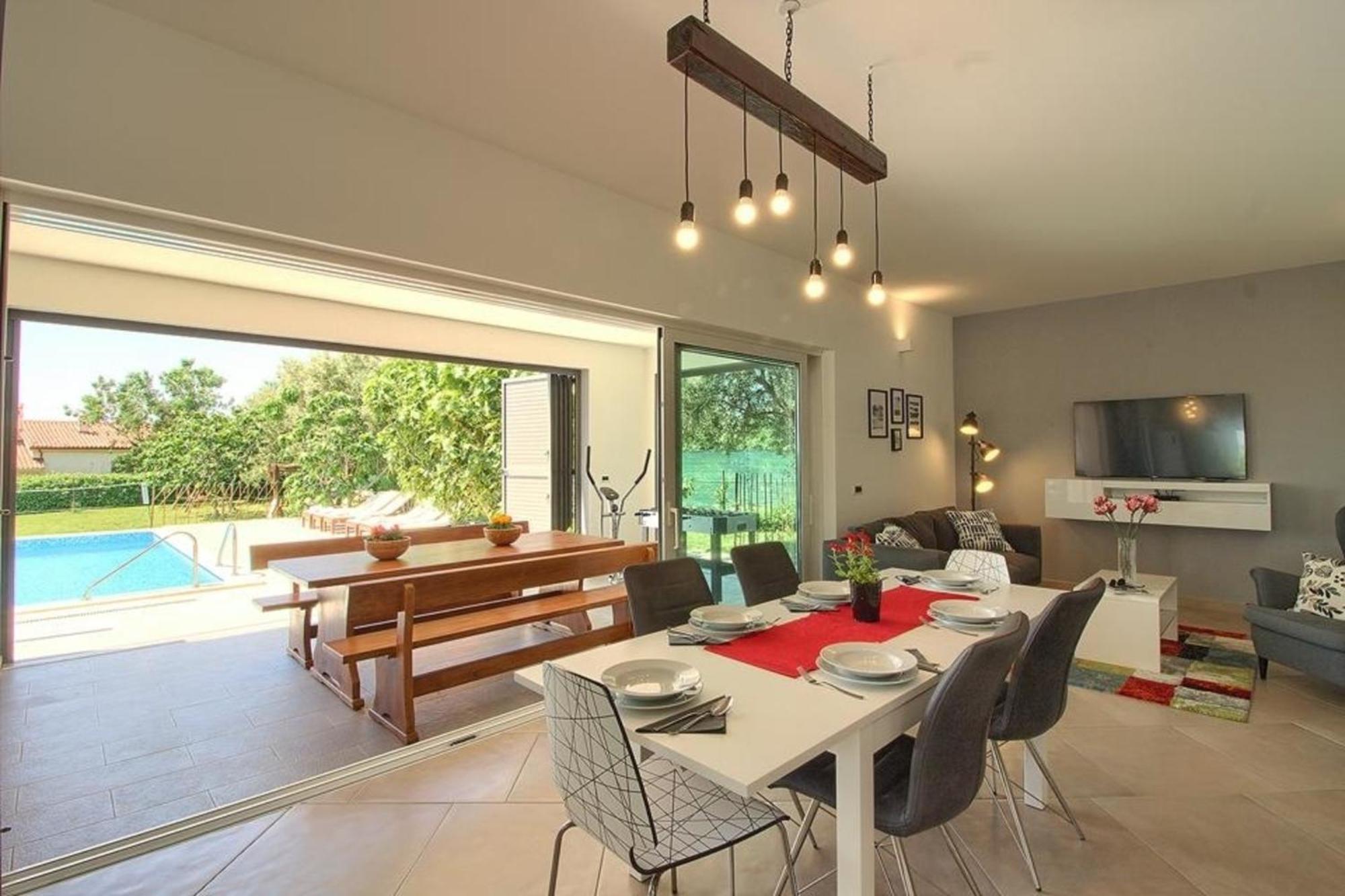 Ferienhaus Mit Privatpool Fuer 8 Personen Ca 200 Qm In Medulin, Istrien Suedkueste Von Istrien Exterior photo