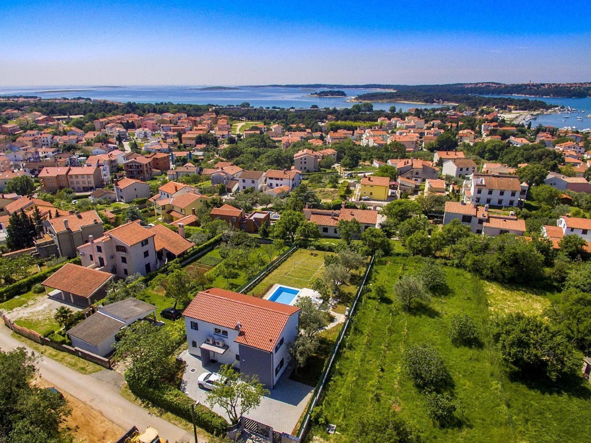 Ferienhaus Mit Privatpool Fuer 8 Personen Ca 200 Qm In Medulin, Istrien Suedkueste Von Istrien Exterior photo